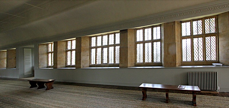 19 Long Gallery